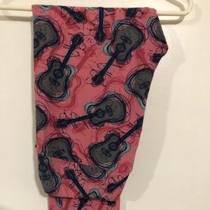 Tall and Curvy LuLaRoe leggings